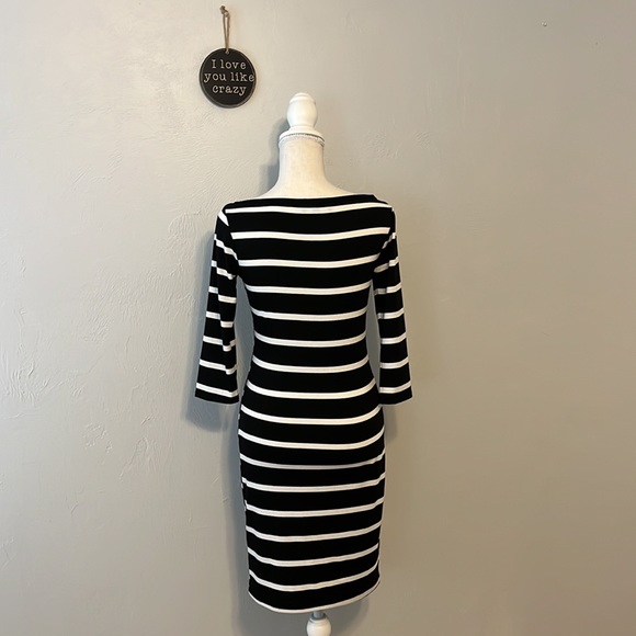 Lulu’s Chic Striped Dress - Picture 2 of 8
